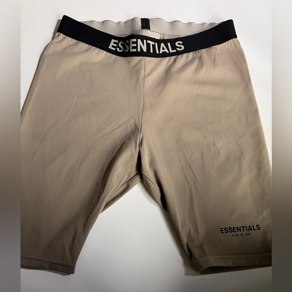 Essentials Pants - Essentials Fear of God rider shorts
